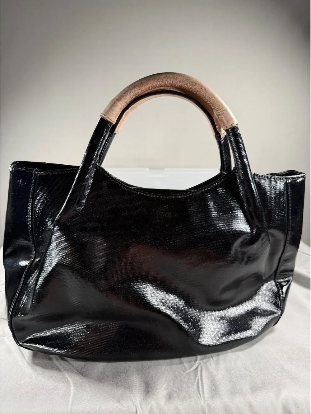 Kate Spade New York Black Patent Leather Tote Bag with Beige Handles